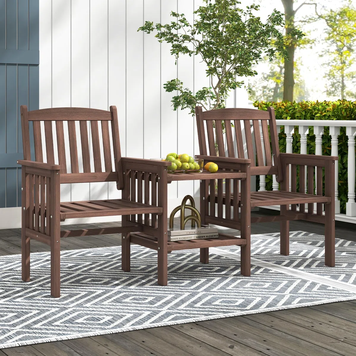 KOMFOTTEU Set di salotto da giardino in un pezzo, in legno massello, 1 tavolo con foro per ombrelloni e 2 poltrone, mobili da esterno per cortile, patio, terrazza (carico 150 kg, marrone)